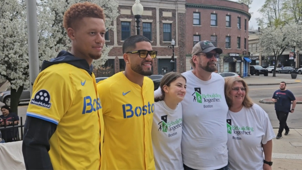 Boston Red Sox Help Renovate Hyde Park Community Center