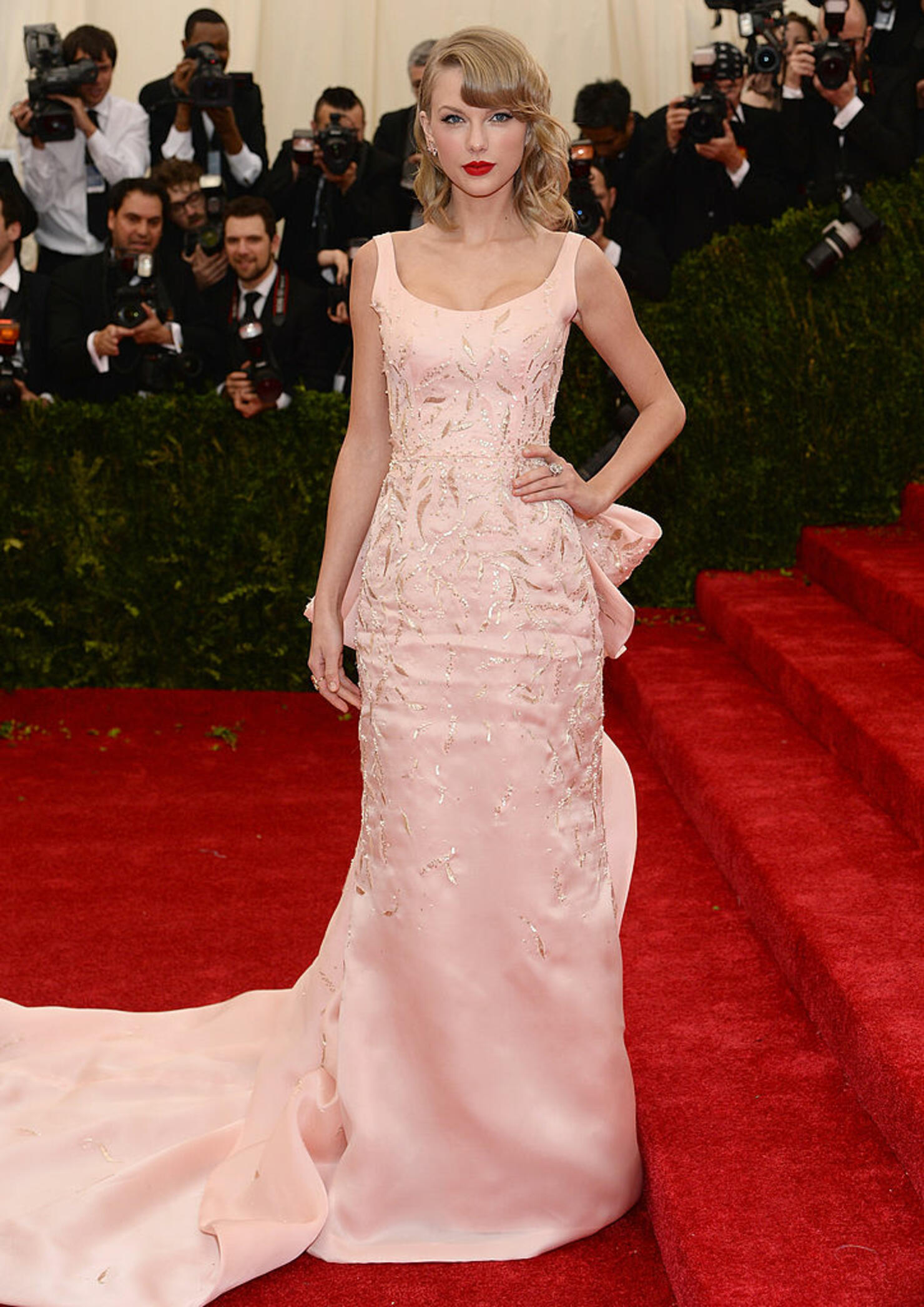 "Charles James: Beyond Fashion" Costume Institute Gala - Arrivals