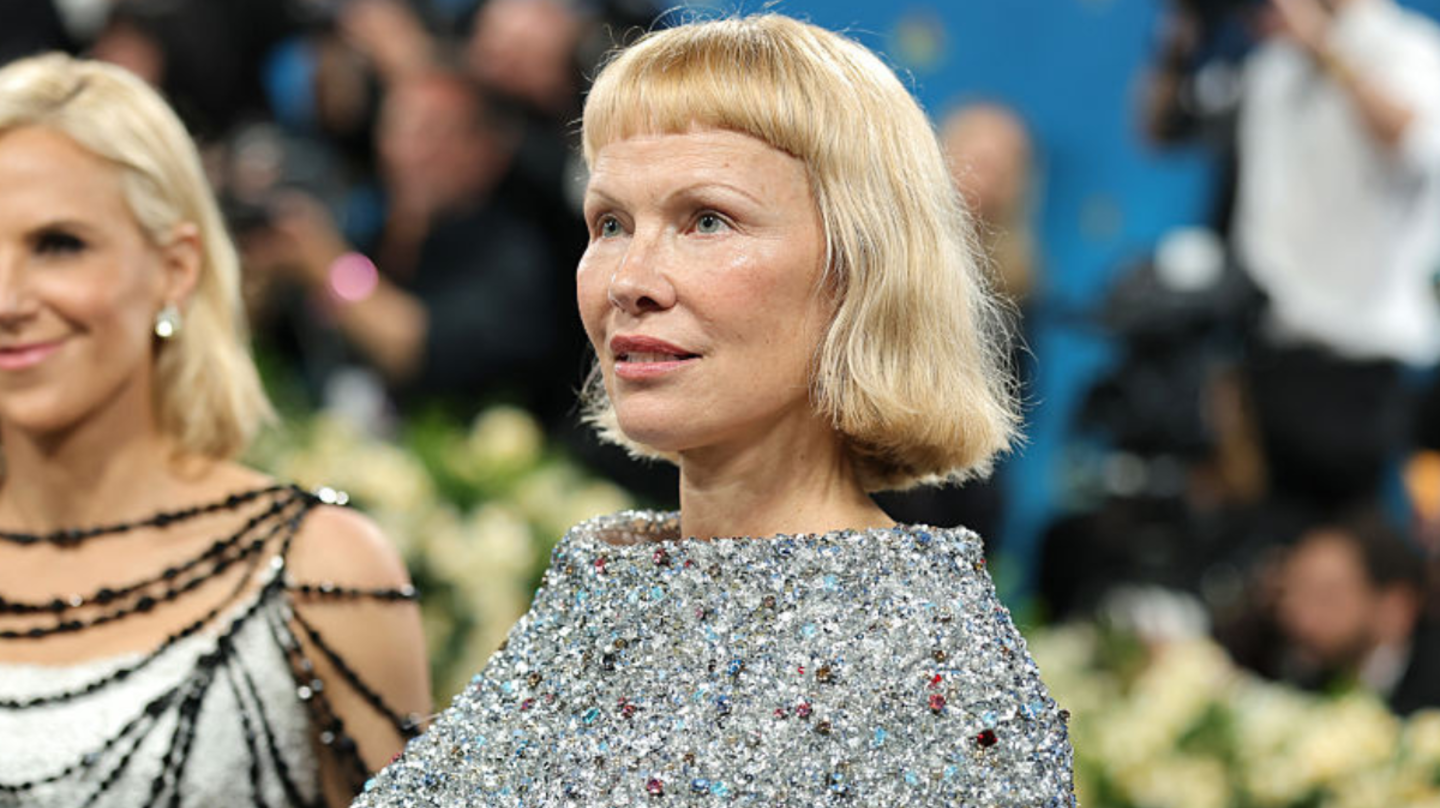 See Pamela Anderson Show Off Dramatic Hair Transformation At 2025 Met Gala