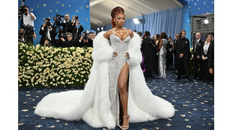 US-ENTERTAINMENT-FASHION-METGALA-CELEBRITY-MUSEUM-RED CARPET