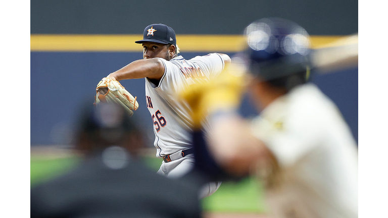 Houston Astros v Milwaukee Brewers