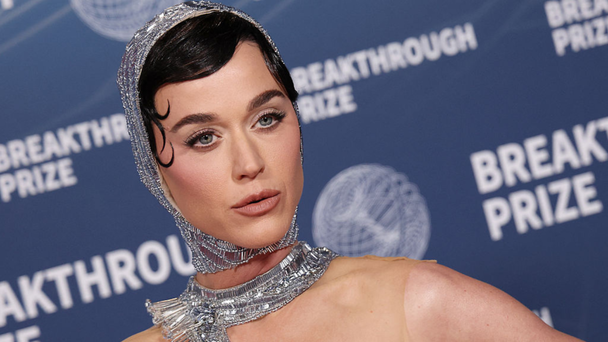 Katy Perry Reacts To Fake Photos Of Her At The Met Gala In Hilarious Post