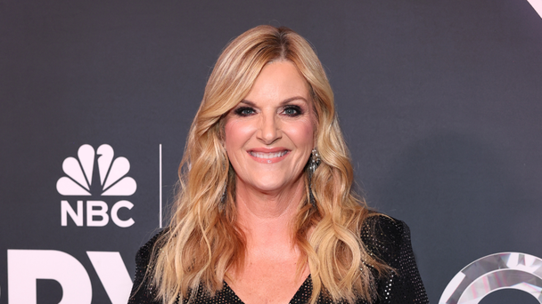 Trisha Yearwood Posts Photos Of 'Surreal' Moment: 'Feeling So Much Love'