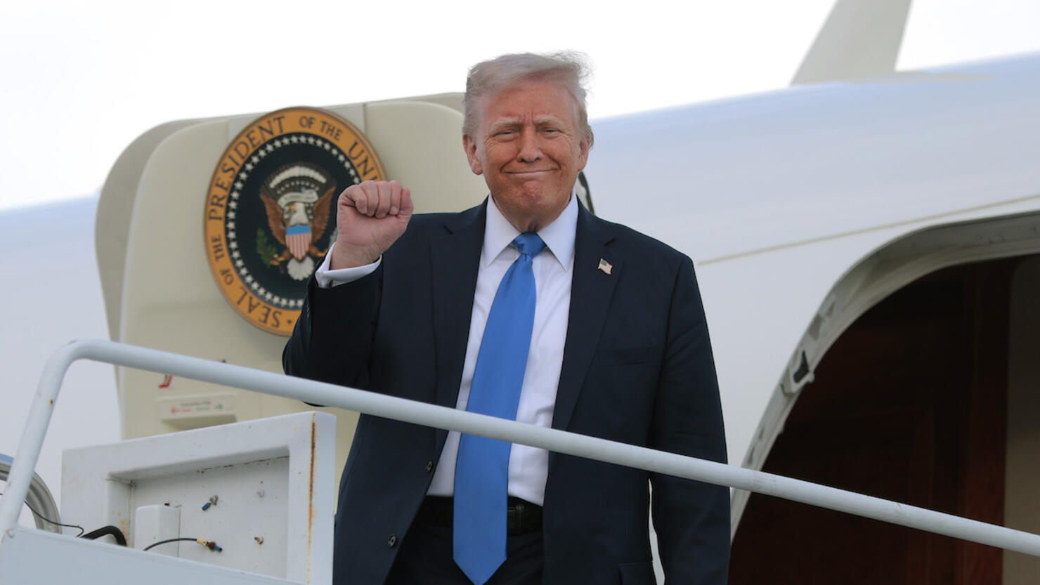 President Trump Addresses University Of Alabama Graduating Class