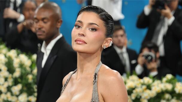 Kylie Jenner Celebrates Mother's Day With Adorable Pics Of Stormi & Aire