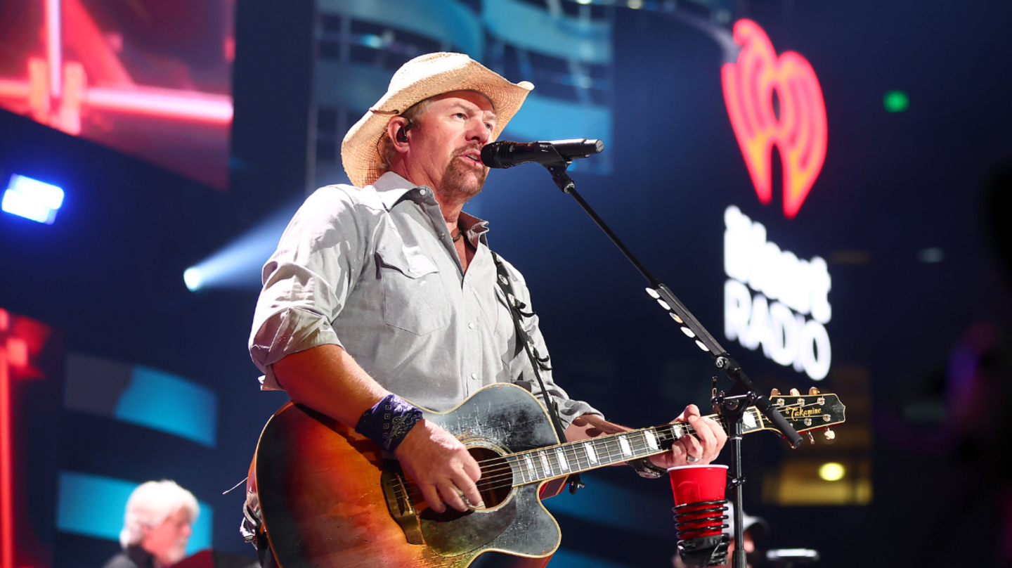 Toby Keith Shared Heartfelt Moments With Late Country Star — See The Photos