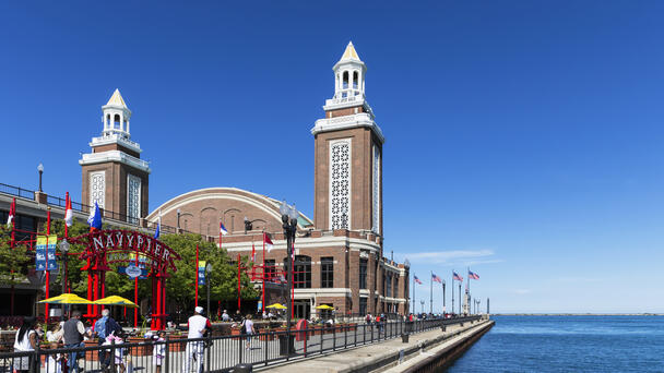 Popular Illinois Spot Named 'Most Boring Tourist Trap' In The Entire State