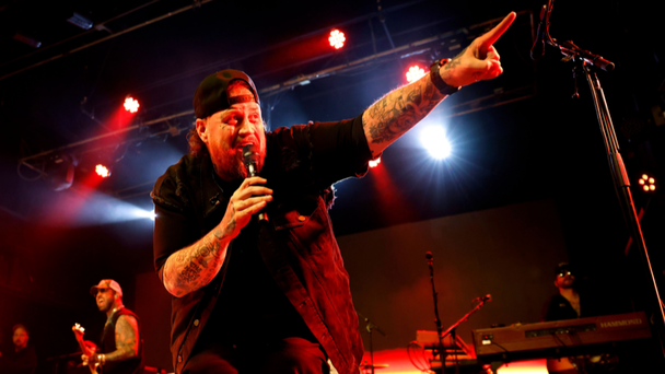 Watch Jelly Roll's Reaction To This Powerful Moment During 'Idol' Finale
