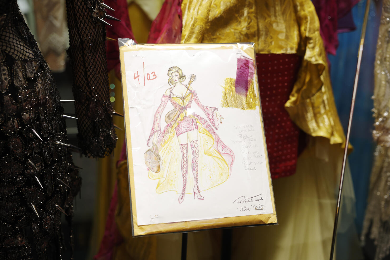 Country Music Hall of Fame and Museum Opens New Exhibit Dolly Parton: Journey of a Seeker
