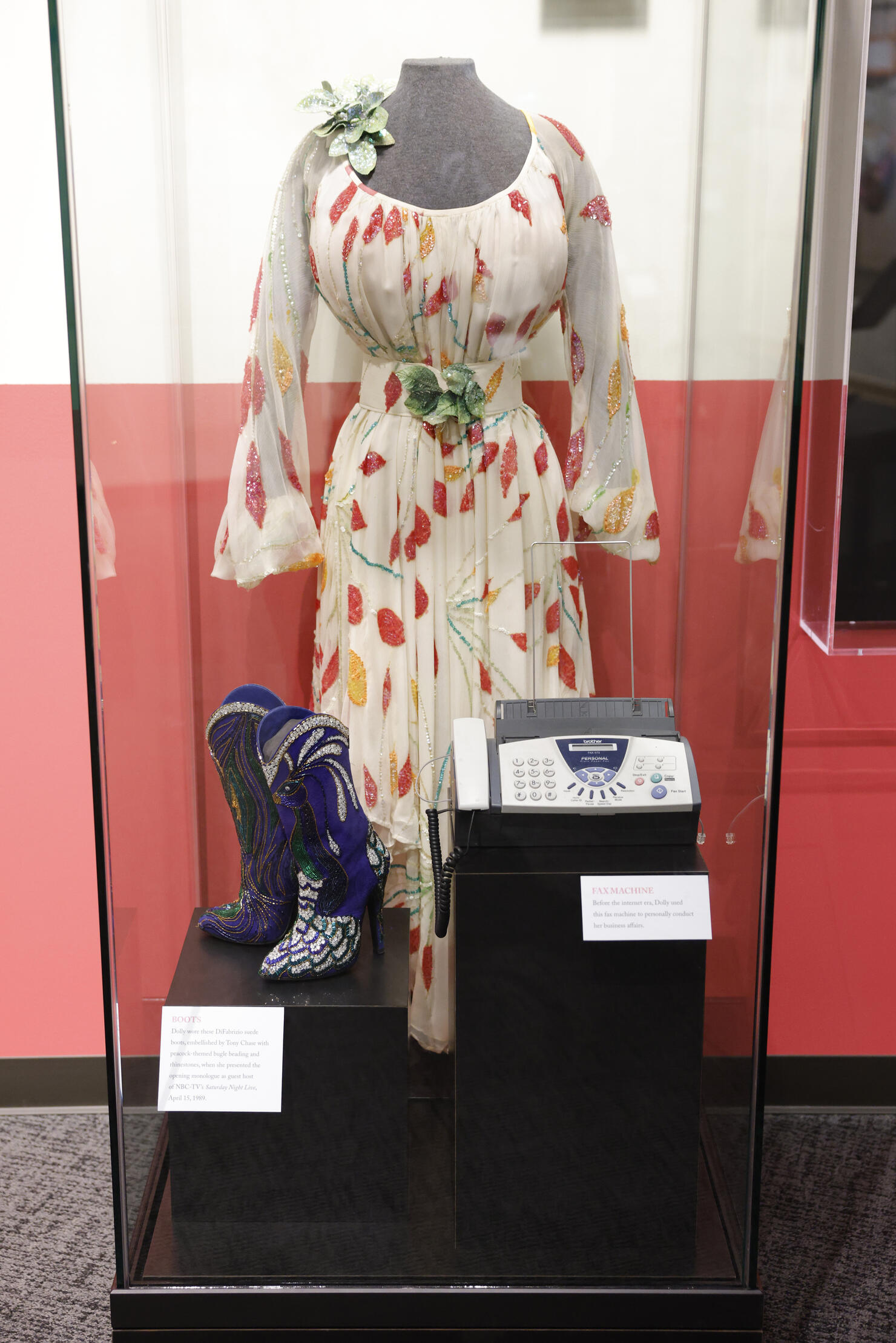 Country Music Hall of Fame and Museum Opens New Exhibit Dolly Parton: Journey of a Seeker