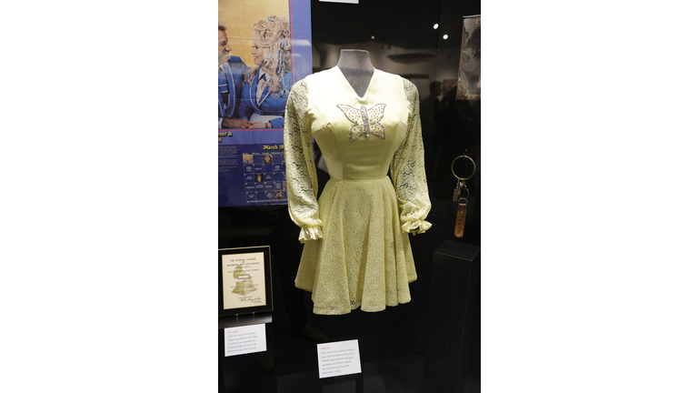 Country Music Hall of Fame and Museum Opens New Exhibit Dolly Parton: Journey of a Seeker