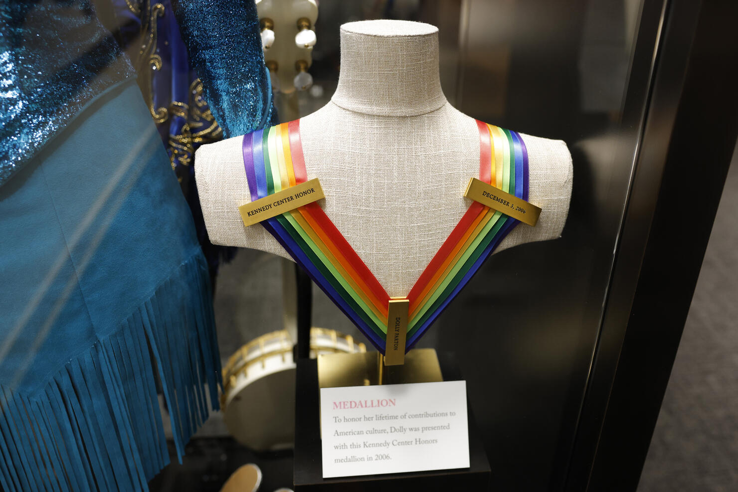 Country Music Hall of Fame and Museum Opens New Exhibit Dolly Parton: Journey of a Seeker