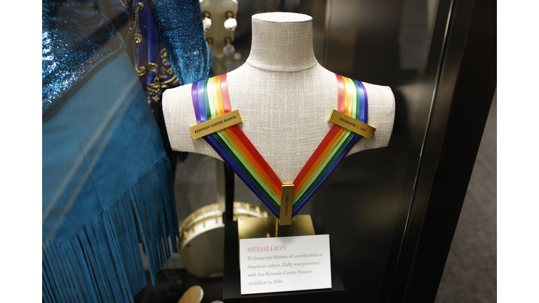 Country Music Hall of Fame and Museum Opens New Exhibit Dolly Parton: Journey of a Seeker