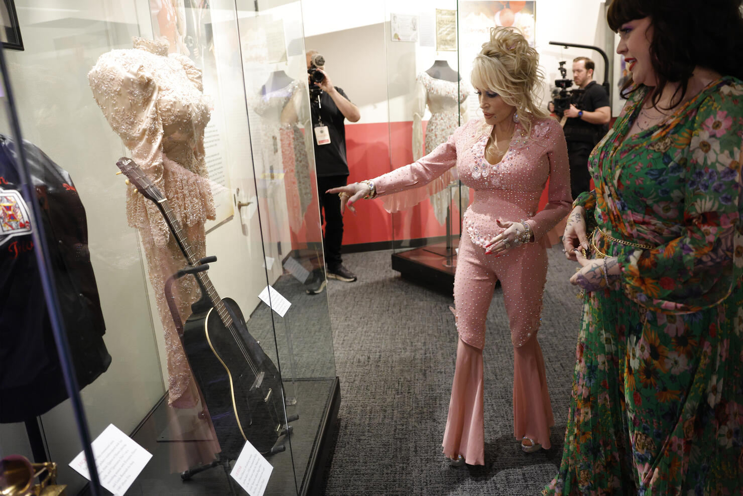 Country Music Hall of Fame and Museum Opens New Exhibit Dolly Parton: Journey of a Seeker