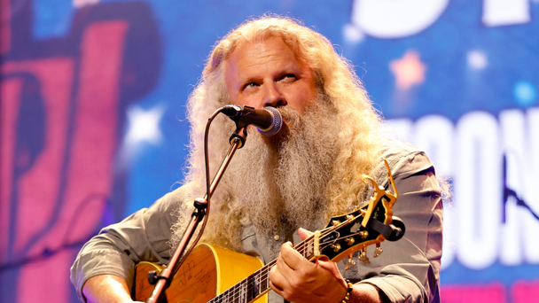 Jamey Johnson Popped The Question To His Bride One Day After They Met