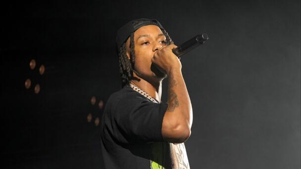 Skilla Baby Performs In A Sling Just Two Days After Being Shot In Detroit