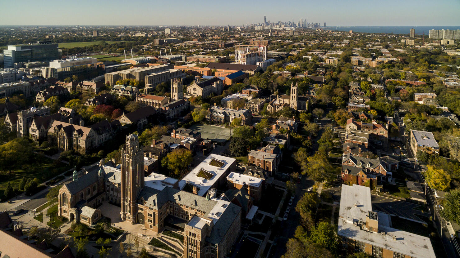 Aerial of The University of Chicago, city skyline
