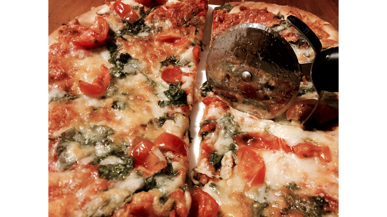 Cutter pizza slice