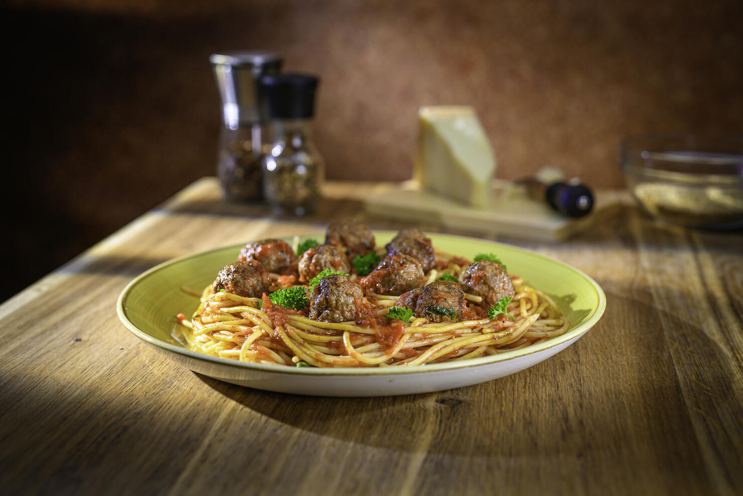 Meatballs with noodles in plate