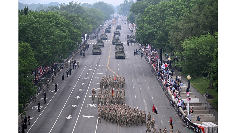 TOPSHOT-US-MILITARY-ARMY-ANNIVERSARY-PARADE