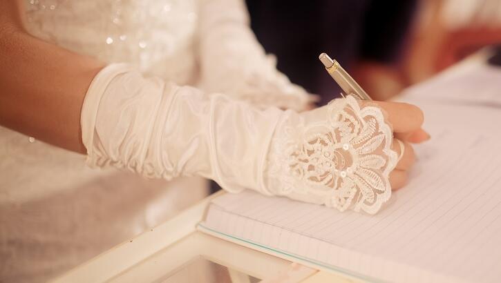 Texas Woman Marries Ex-Boyfriend Without His Knowledge