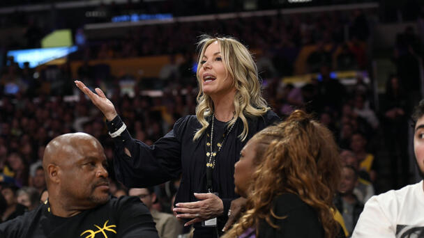 Buss Family To Sell Majority Lakers Ownership: Report