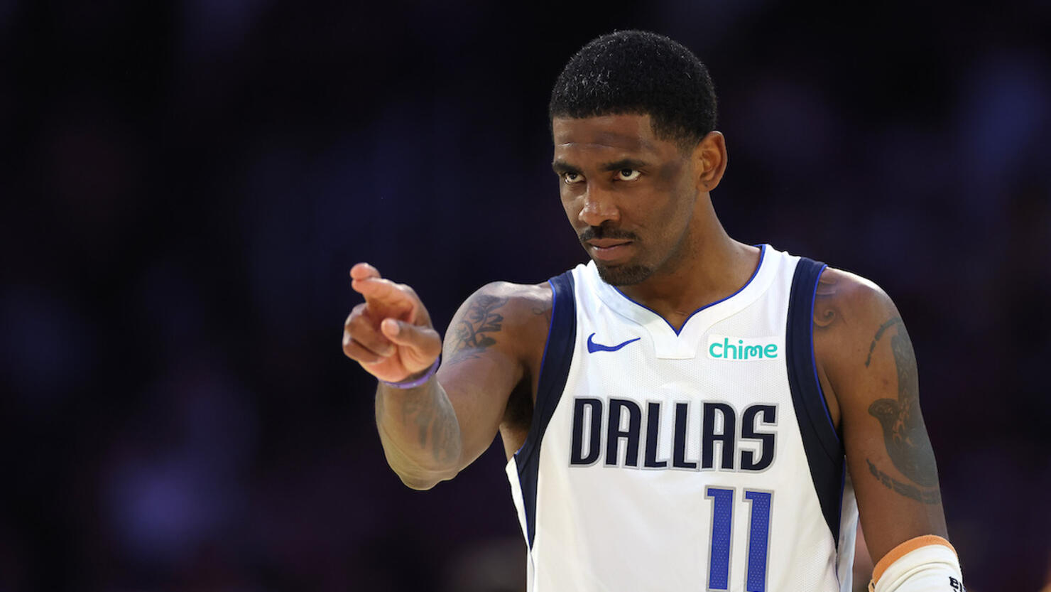 Dallas Mavericks v Los Angeles Lakers