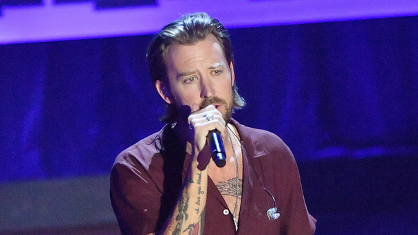 Watch Charles Kelley Bring Infectious 80s Vibe To 'Kelly Clarkson Show'