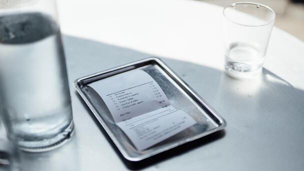 White Server Slammed For Calling Black Diner 'B—h' Over Happy Hour Dispute