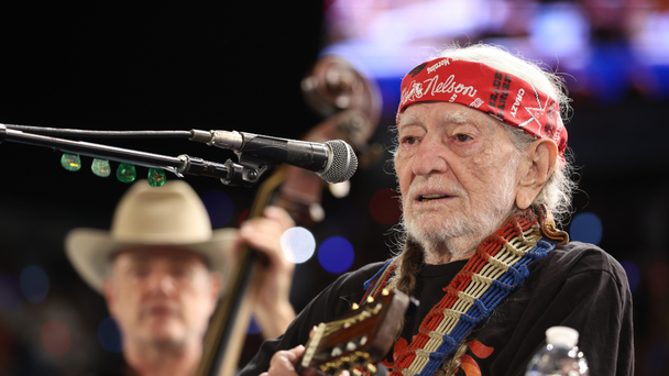 Willie Nelson Cancels Show 'Due To Unforeseeable Circumstances'