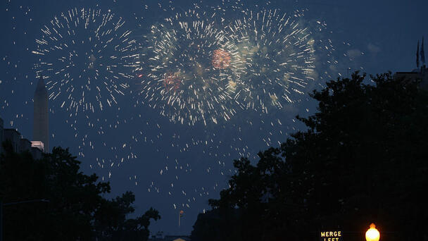How To Have The Best Fireworks Photos This Independence Day