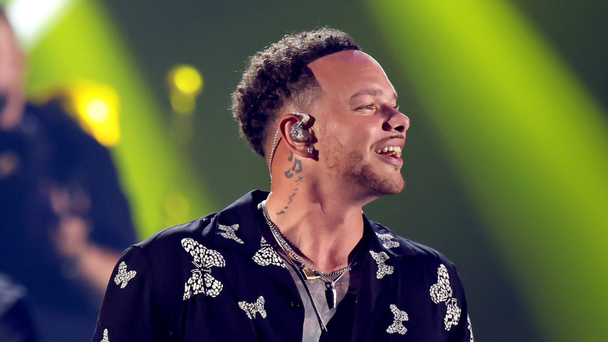 Kane Brown Bares Abs In New Fitness Transformation Update — See The Photos