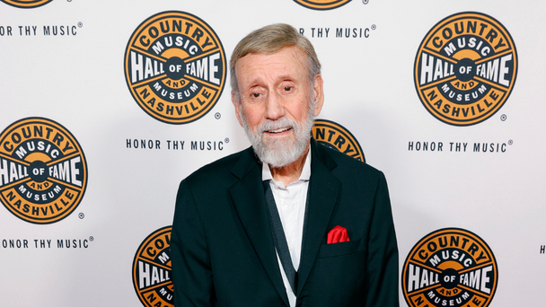 Ray Stevens Recovering From 'Mild Heart Attack,' Undergoing Surgery