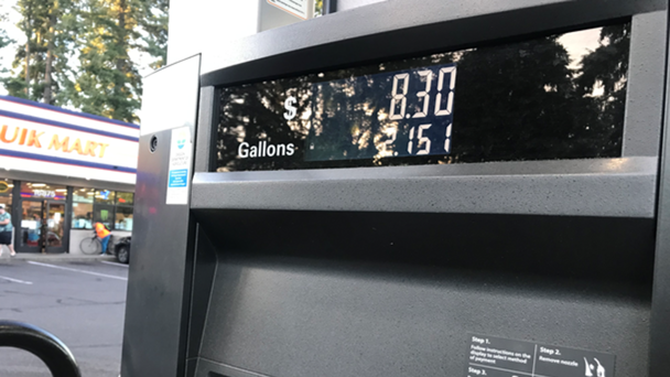 Gas Prices Decline Over Record Travel Weekend