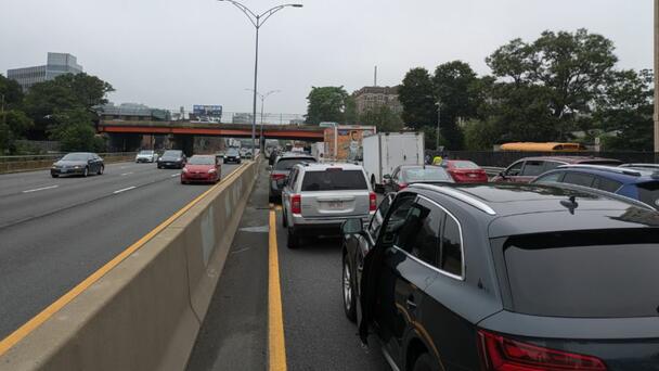 Messy Weekend Morning Commute On The MassPike