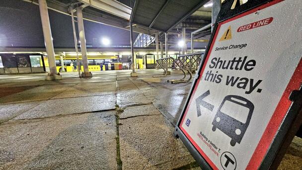 A Partial Shut Down On MBTA Red Line Due To Maintenance Work 