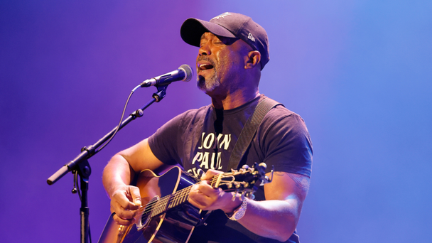 Darius Rucker Apologizes, Issues Full Refunds After Cutting Show Short
