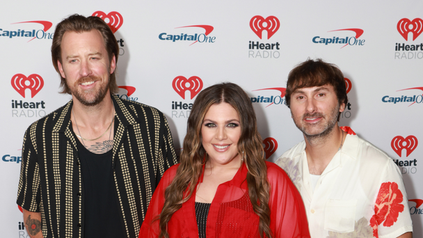 Lady A Gets Into 'Irresistible Holiday Cheer' Amid Scorching Summer