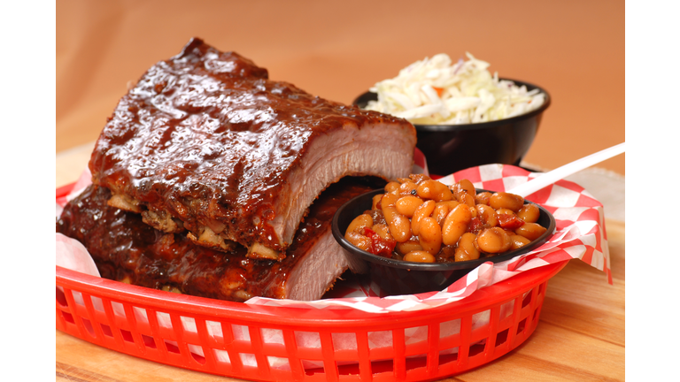 BBQ Ribs with beans and cole slaw