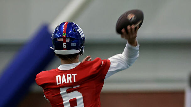 WATCH: Giants Rookie QB Dart Makes Crazy Throw To Friend On Jet Ski