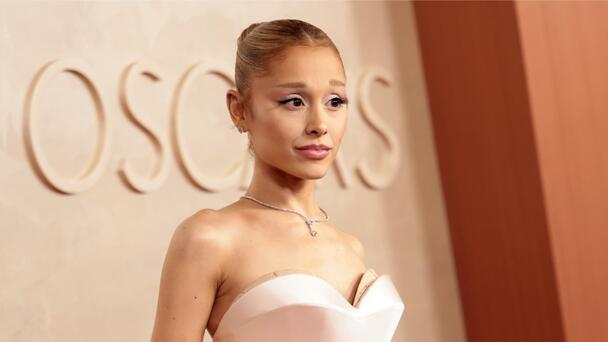 Ariana Grande Teases Plans To 'Sing For You All Next Year': 'My Lifeline'
