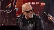 Billy Joel Surprises Pedicab Driver Playing His Song In Wholesome Encounter
