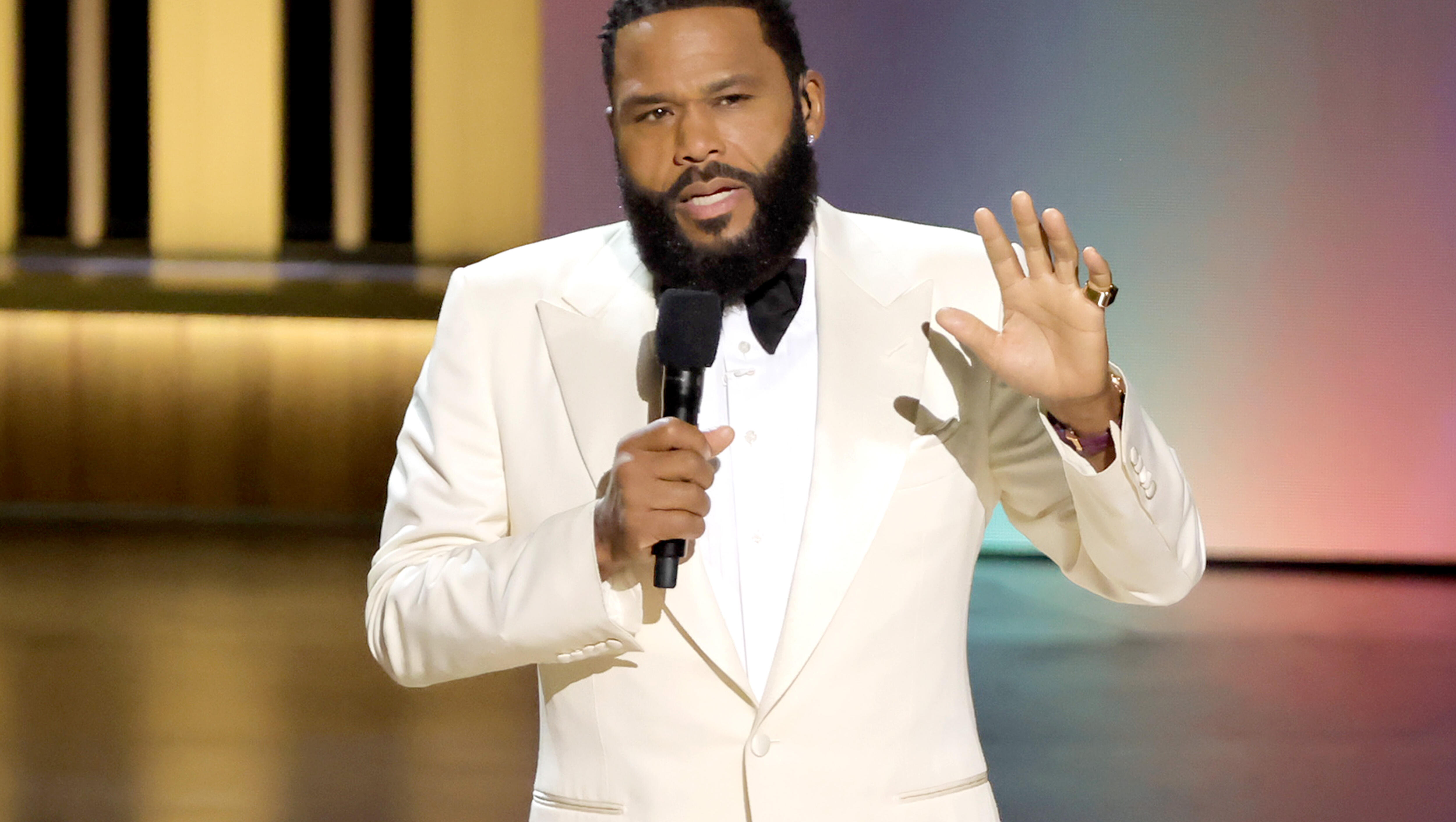 Anthony Anderson Addresses Backlash Over Resurfaced Lindsay Lohan Interview