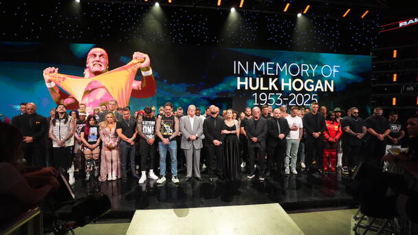 Hulk Hogan's Son Joins WWE's Tribute To Father