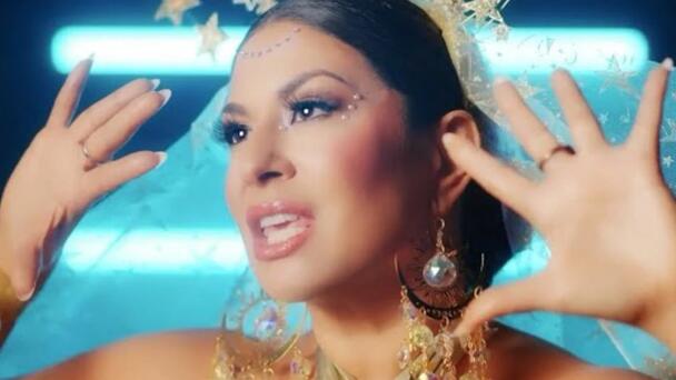 Magali Delarosa Premieres Stunning Visual for ‘Bajo La Luna’