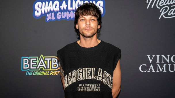 PHOTOS: Louis Tomlinson Goes Instagram Official With New Girlfriend