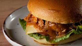 Popular Texas Eatery Serves The 'Best Chicken Sandwich' In The State