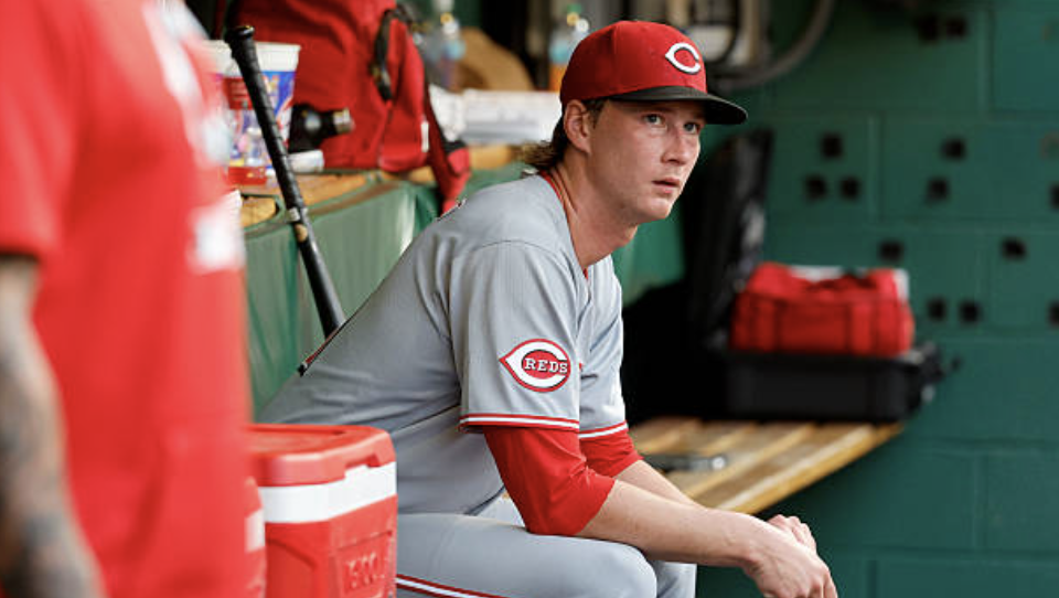 Reds shutout by Pirates 