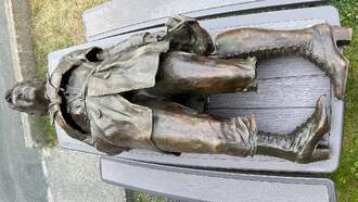 Woman Who Found Stolen Earhart Statue Laments Being Seen as Suspect
