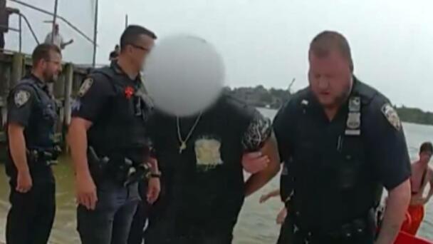 Officer Jumps Into The Water, Fights Off Career Criminal Trying To Flee